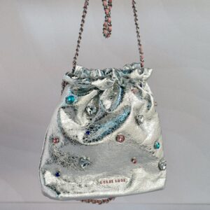 Cartera Plateada con Pedrería
