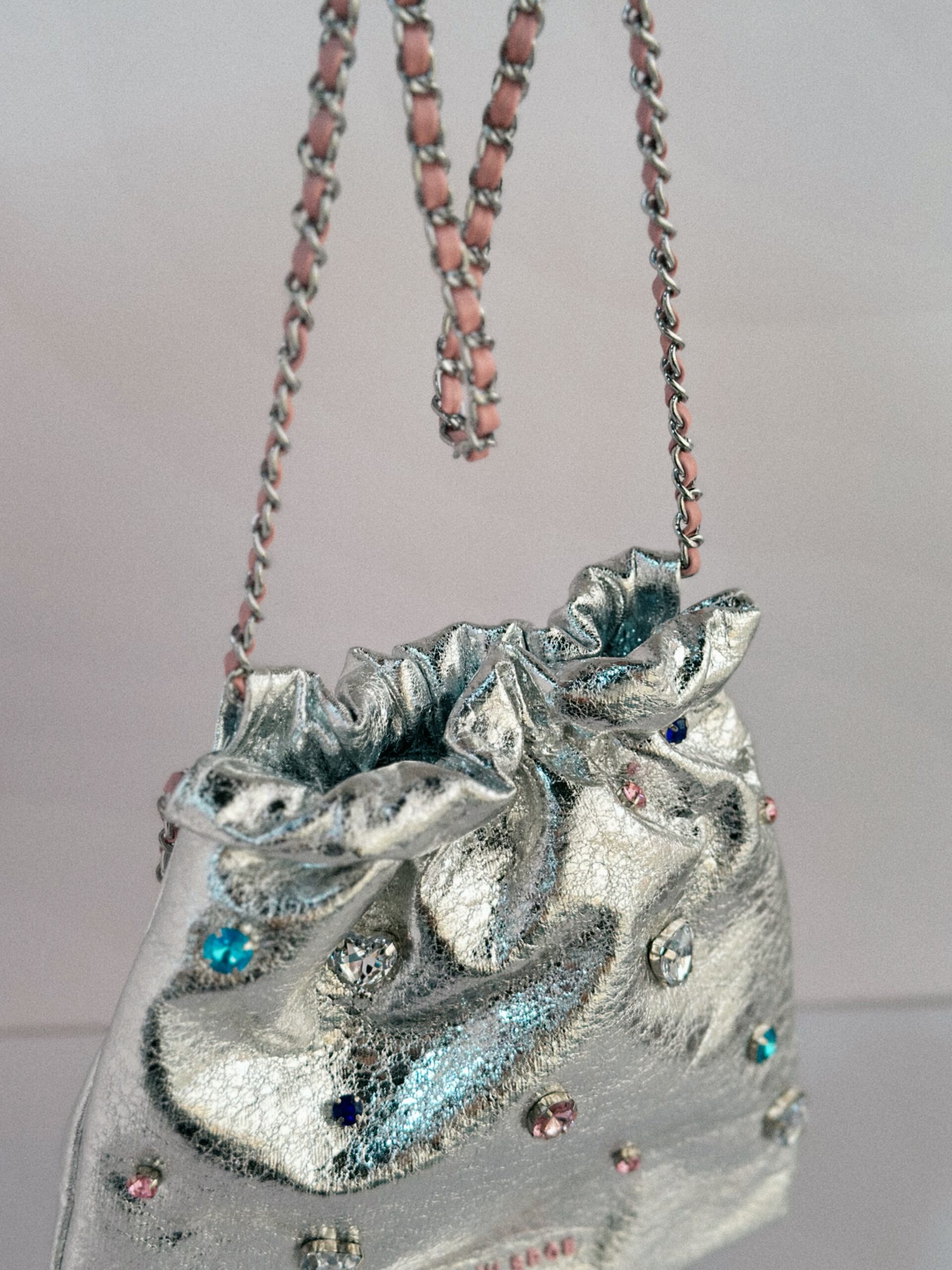 Cartera Plateada con Pedrería - Imagen 2